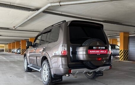 Mitsubishi Pajero IV, 2014 год, 2 400 000 рублей, 5 фотография