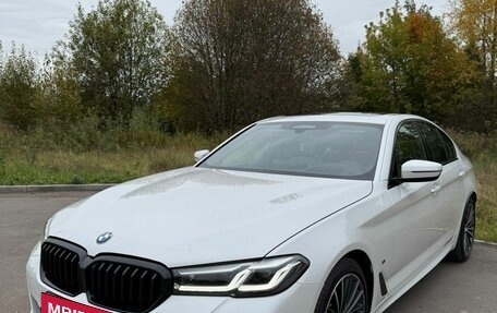 BMW 5 серия, 2022 год, 4 200 000 рублей, 2 фотография