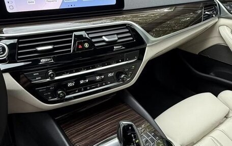 BMW 5 серия, 2022 год, 4 200 000 рублей, 25 фотография