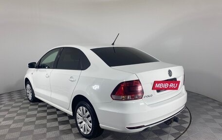 Volkswagen Polo VI (EU Market), 2015 год, 890 000 рублей, 3 фотография
