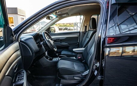 Mitsubishi Outlander III рестайлинг 3, 2013 год, 1 300 000 рублей, 11 фотография