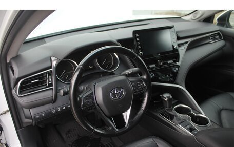 Toyota Camry, 2021 год, 3 125 000 рублей, 16 фотография