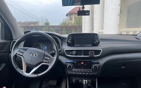 Hyundai Tucson III, 2019 год, 2 050 000 рублей, 8 фотография