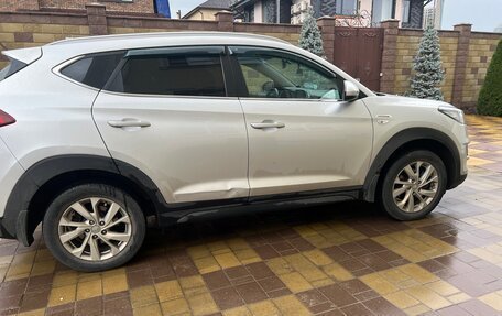 Hyundai Tucson III, 2019 год, 2 050 000 рублей, 6 фотография