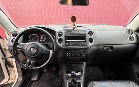 Volkswagen Tiguan I, 2011 год, 900 000 рублей, 12 фотография