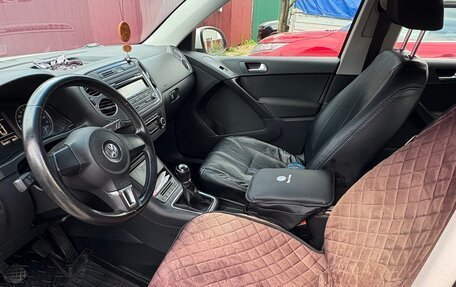 Volkswagen Tiguan I, 2011 год, 900 000 рублей, 10 фотография