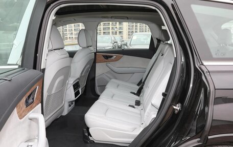 Audi Q7, 2025 год, 10 661 000 рублей, 25 фотография