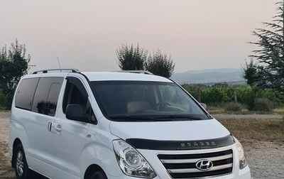 Hyundai Grand Starex Grand Starex I рестайлинг 2, 2016 год, 1 890 000 рублей, 1 фотография