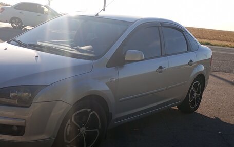 Ford Focus II рестайлинг, 2005 год, 400 000 рублей, 3 фотография