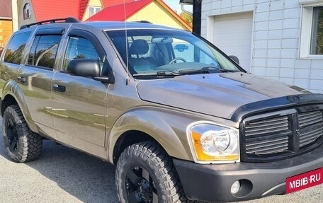 Dodge Durango II, 2005 год, 1 490 000 рублей, 2 фотография
