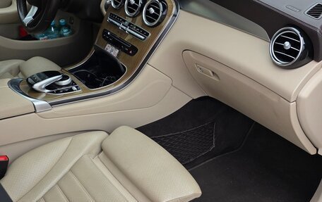 Mercedes-Benz GLC AMG, 2017 год, 4 200 000 рублей, 27 фотография