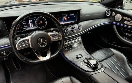 Mercedes-Benz E-Класс, 2019 год, 4 150 000 рублей, 8 фотография