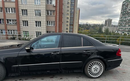 Mercedes-Benz E-Класс, 2003 год, 720 000 рублей, 2 фотография