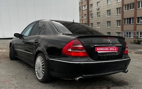 Mercedes-Benz E-Класс, 2003 год, 720 000 рублей, 3 фотография