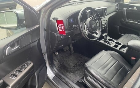 KIA Sportage IV рестайлинг, 2020 год, 1 999 000 рублей, 7 фотография