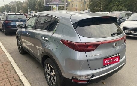 KIA Sportage IV рестайлинг, 2020 год, 1 999 000 рублей, 4 фотография