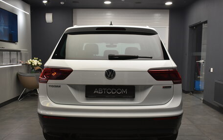 Volkswagen Tiguan II, 2018 год, 2 190 000 рублей, 5 фотография