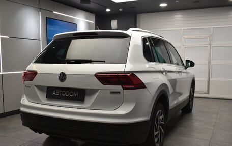 Volkswagen Tiguan II, 2018 год, 2 190 000 рублей, 4 фотография