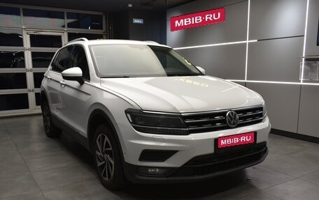 Volkswagen Tiguan II, 2018 год, 2 190 000 рублей, 3 фотография
