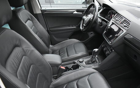 Volkswagen Tiguan II, 2018 год, 2 190 000 рублей, 29 фотография