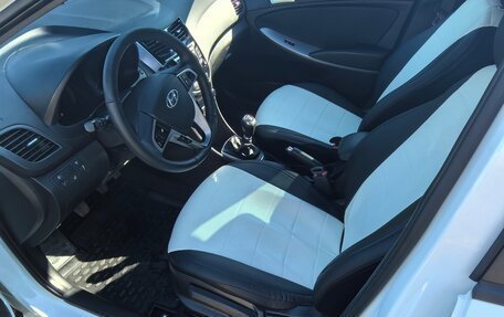 Hyundai Solaris II рестайлинг, 2016 год, 840 000 рублей, 6 фотография