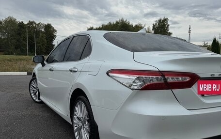 Toyota Camry, 2020 год, 3 100 000 рублей, 7 фотография
