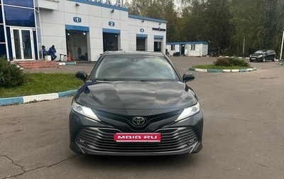 Toyota Camry, 2018 год, 2 300 000 рублей, 1 фотография