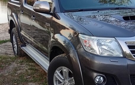 Toyota Hilux VII, 2014 год, 2 200 000 рублей, 24 фотография