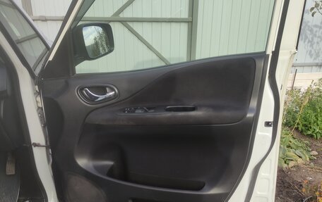 Nissan Serena IV, 2013 год, 1 390 000 рублей, 15 фотография