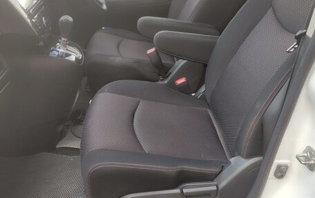 Nissan Serena IV, 2013 год, 1 390 000 рублей, 14 фотография