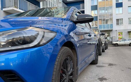 Hyundai Elantra VI рестайлинг, 2017 год, 1 000 000 рублей, 24 фотография