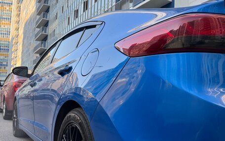 Hyundai Elantra VI рестайлинг, 2017 год, 1 000 000 рублей, 22 фотография