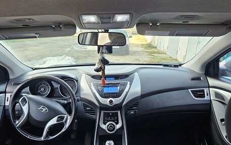 Hyundai Elantra V, 2011 год, 710 000 рублей, 18 фотография