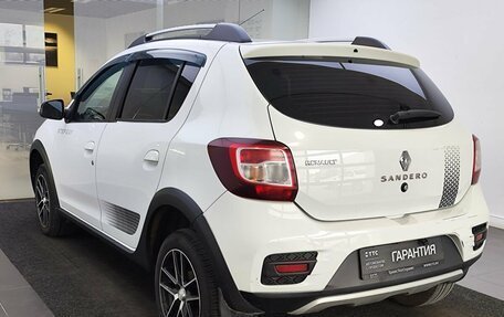 Renault Sandero II рестайлинг, 2017 год, 899 000 рублей, 8 фотография