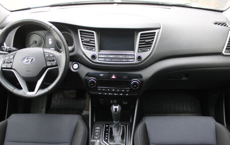 Hyundai Tucson III, 2018 год, 2 225 000 рублей, 6 фотография