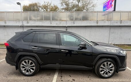 Toyota RAV4, 2021 год, 4 700 000 рублей, 7 фотография
