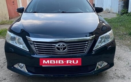 Toyota Camry, 2012 год, 1 560 000 рублей, 2 фотография