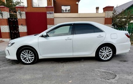 Toyota Camry, 2015 год, 1 790 000 рублей, 2 фотография