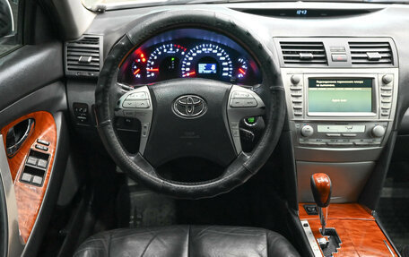 Toyota Camry, 2010 год, 1 550 000 рублей, 13 фотография