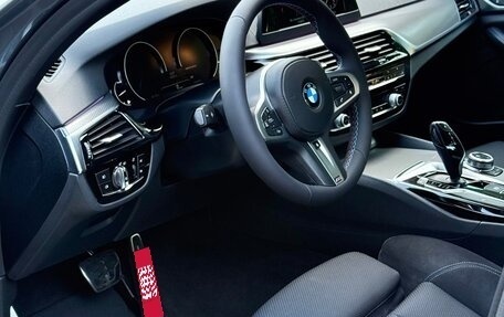BMW 5 серия, 2018 год, 3 650 000 рублей, 18 фотография