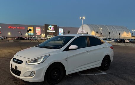 Hyundai Solaris II рестайлинг, 2014 год, 1 050 000 рублей, 4 фотография