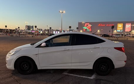 Hyundai Solaris II рестайлинг, 2014 год, 1 050 000 рублей, 5 фотография