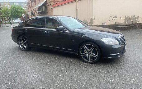 Mercedes-Benz S-Класс, 2012 год, 2 100 000 рублей, 4 фотография