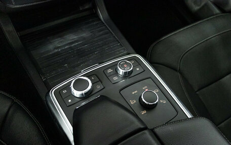 Mercedes-Benz GL-Класс, 2015 год, 3 449 898 рублей, 20 фотография