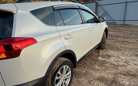 Toyota RAV4, 2015 год, 1 850 000 рублей, 2 фотография