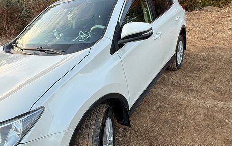Toyota RAV4, 2015 год, 1 850 000 рублей, 3 фотография