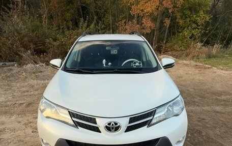 Toyota RAV4, 2015 год, 1 850 000 рублей, 4 фотография