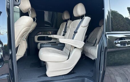 Mercedes-Benz V-Класс, 2021 год, 12 000 000 рублей, 18 фотография