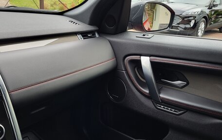 Land Rover Discovery Sport I рестайлинг, 2019 год, 2 950 000 рублей, 24 фотография