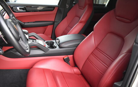 Porsche Cayenne III, 2022 год, 18 990 000 рублей, 19 фотография